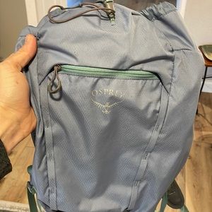 Osprey Daylite backpack. No rips/tears and in great shape. No bladder. Cinch top